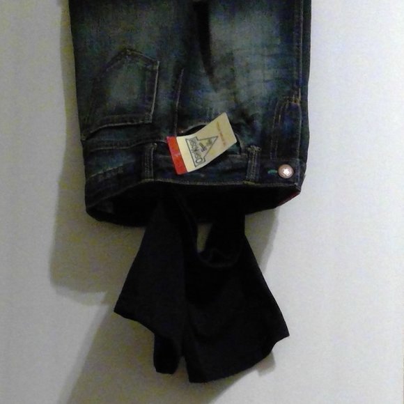 NWT Oshkosh Bgosh Girls size 6 denim skirt with shorts to make a skort - Picture 3 of 8